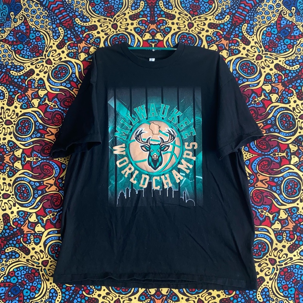 XXL Milwaukee Bucks Champions TShirt